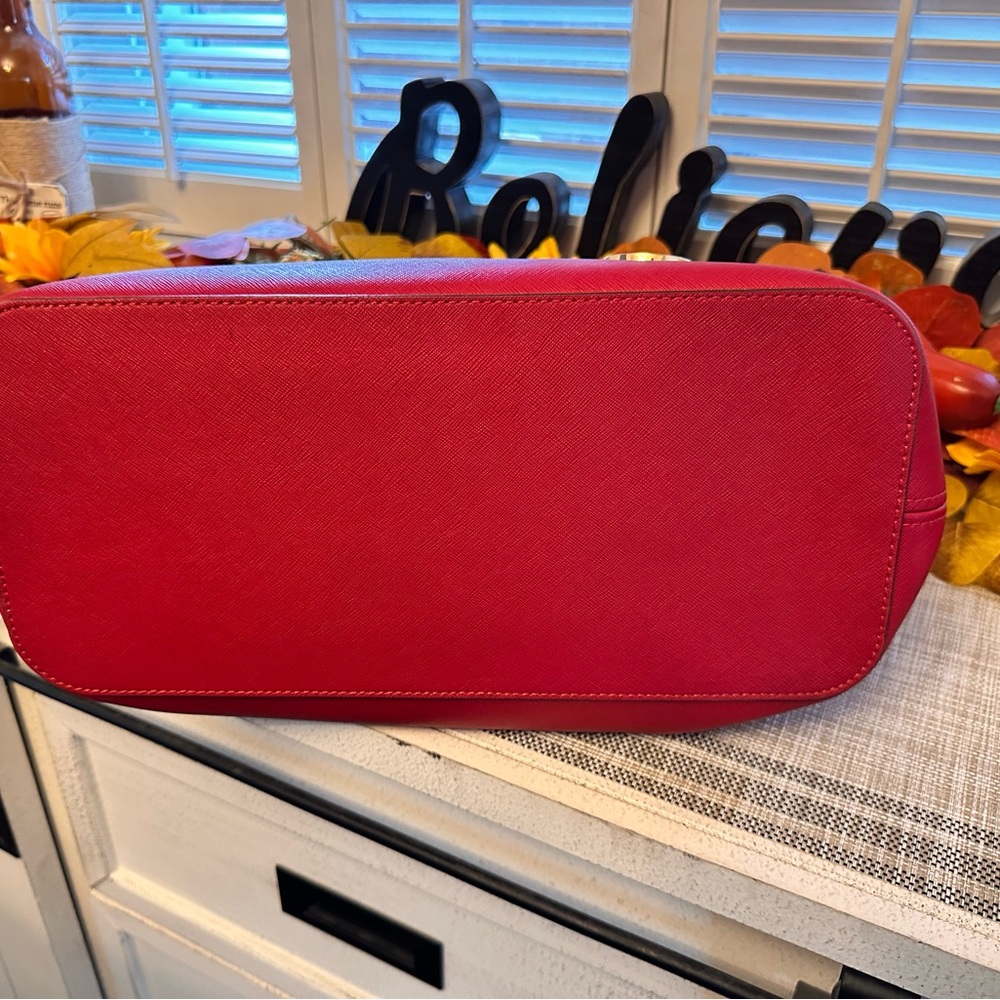 Michael Kors Vibrant Red Tote - Picture 5 of 9